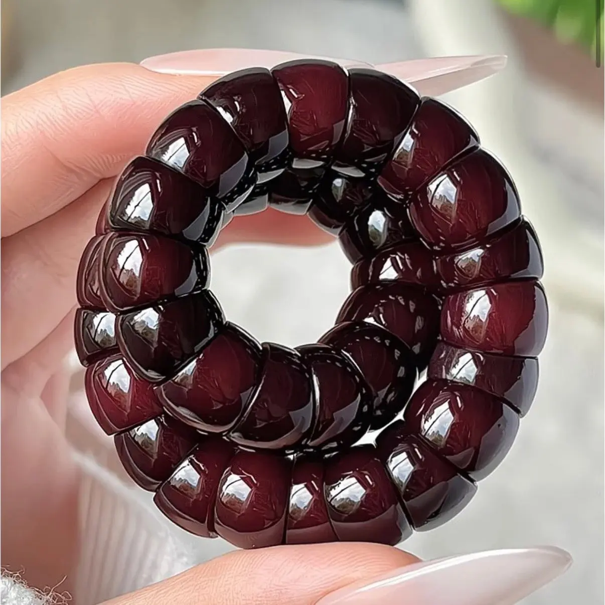 (F23) 12mm darkest red garlic slices*100pcs