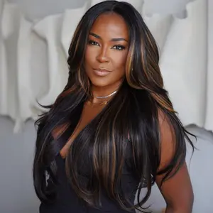 Jessie's Wig [Gola] Glueless Wig for Beginners 7x5 Pre Cut Lace Curtain Bangs Highlight Brown Wavy Layer Cut  Wig