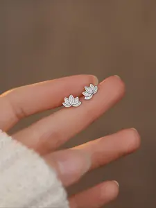 Elegant Lotus Earrings for Women, Exquisite Floral Fashion Style, Perfect Holiday Gift for Girls, Fashionable Jewelry Accessories