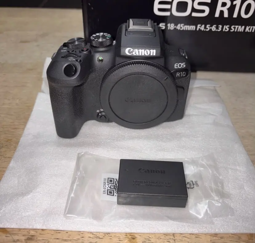 Brand Canon EOS R10 24.2MP Compact APS-C Mirrorless Camera New