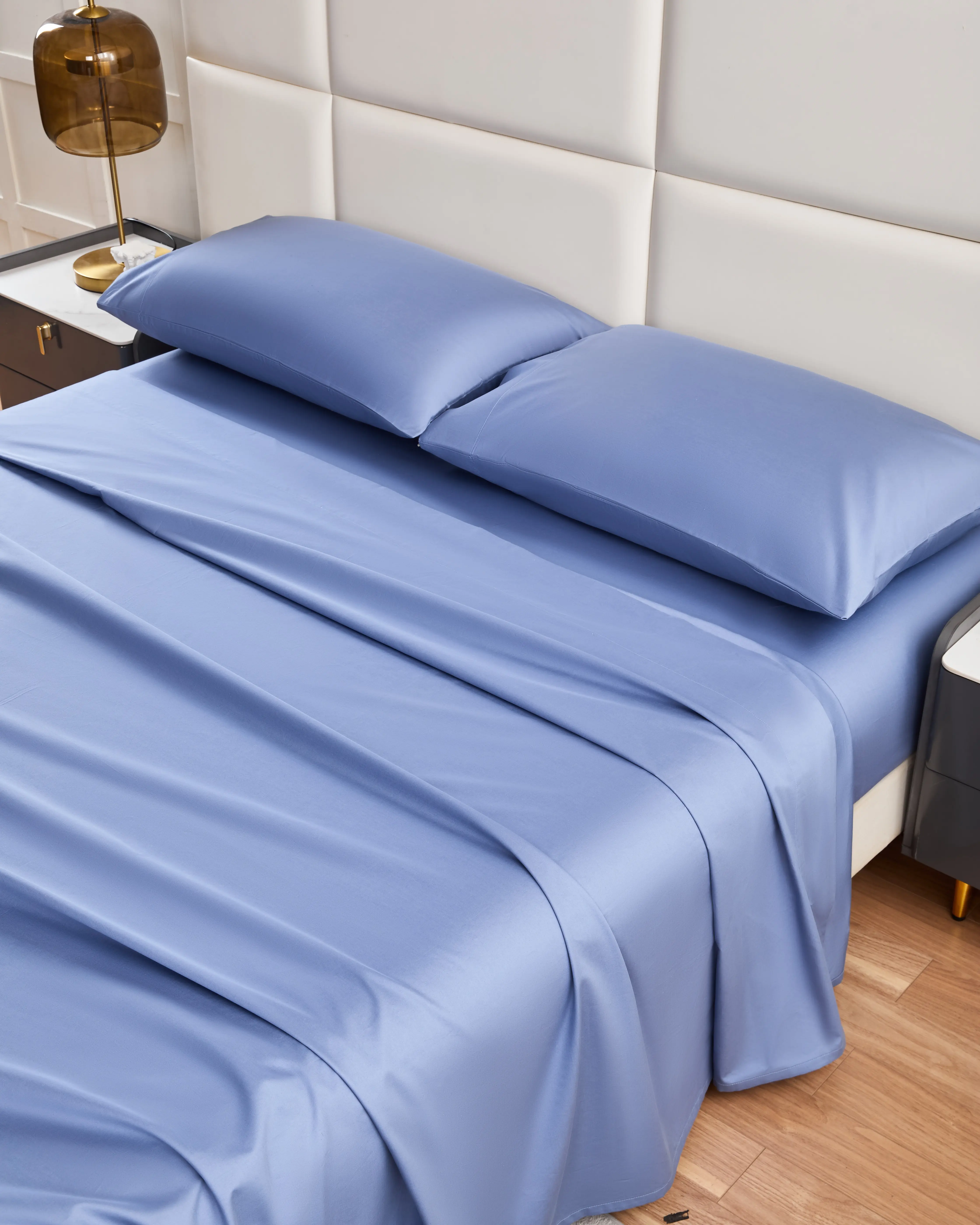 4-Piece 100% Cotton Bed Sheet Set, 300 Thread Count Soft Breathable Bedding with Deep Pocket Fitted Sheet, Flat Sheet & 2 Pillowcases