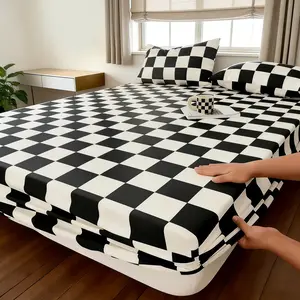 3Pcs Classic Simple Black And White Checkered Geometric Fitted Sheet Bedding Set, 1 Fitted Sheet & 2 Pillowcases Without Inner Core, Soft And Comfortable Fabric, Versatile Bedroom Decor, Ideal Gift For Men