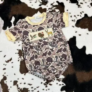 SR1902--Embroidered duck Turkey deer camo printed short-sleeved  baby romper