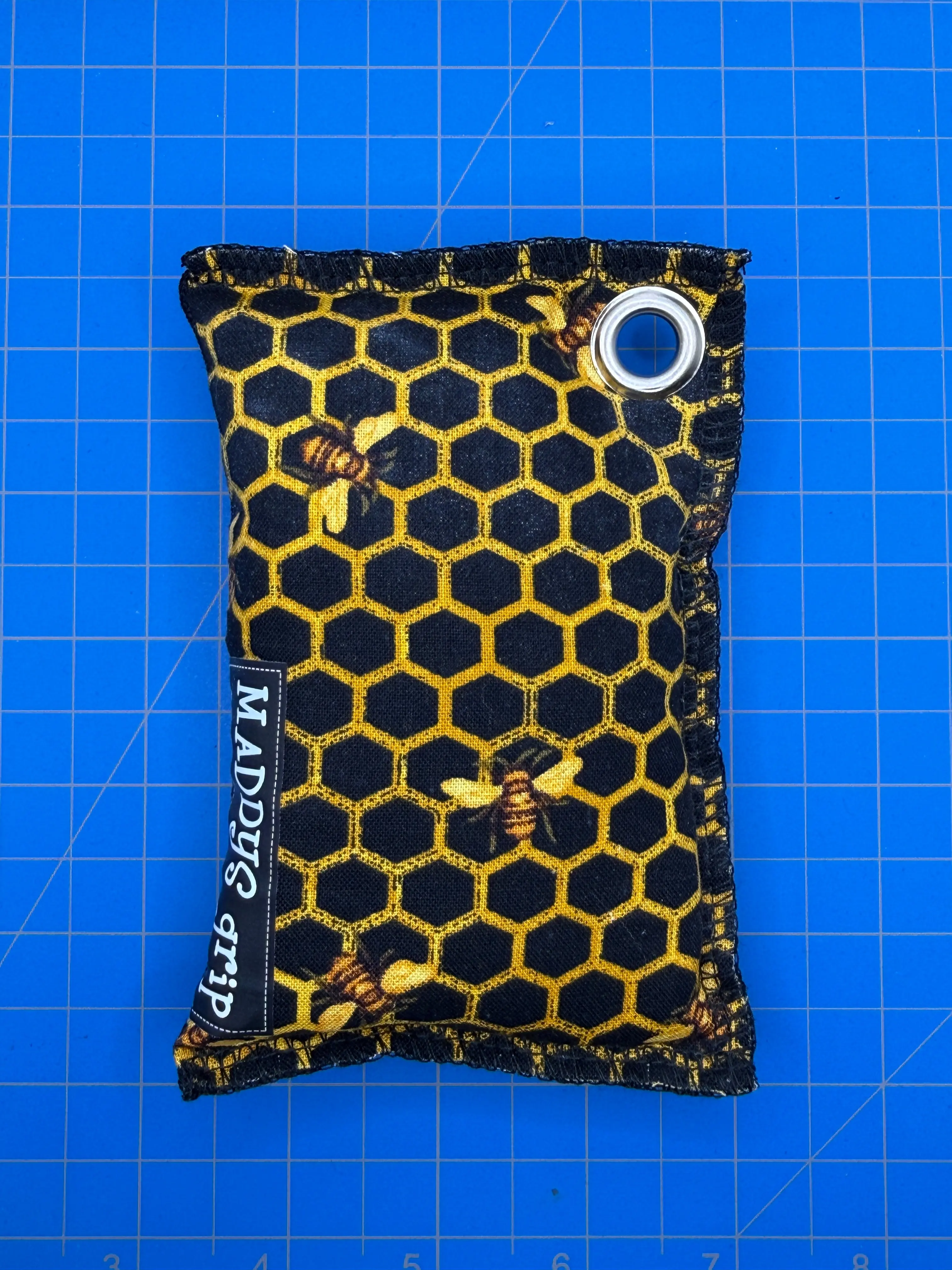 Maddys grip chalk bag - Honey Hustle
