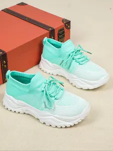 Men's Slip-On Soft Breathable Casual Athletic Running Shoes, Lightweight Protective Footwear for Everyday Commute, Fitness, and Outdoor Activities