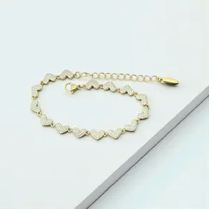 Pulsera con 15 corazones con zc .Medida 7 +ext = 8.5 pulgadas. Laminado de alta calidad