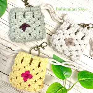 Macrame mini pouch, boho accessories, air pod holder