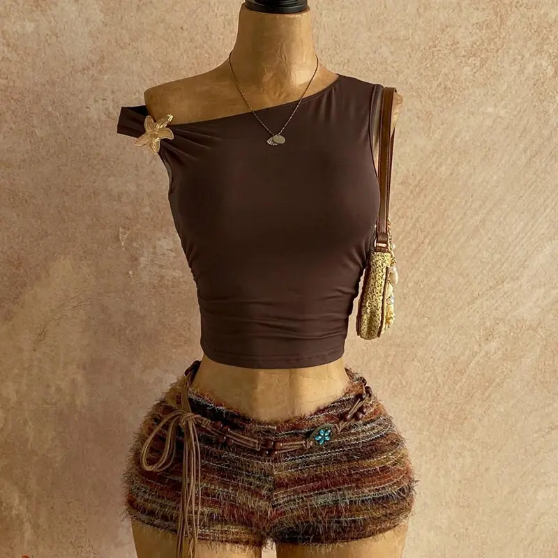 Women's Brown Asymmetrical Shoulder Starfish Decor Cropped Tank Top, Slim Fit Waist-Baring Sleeveless Top in Hot Girl Style + Casual Vacation Style Plush Striped Tassel Shorts, High Waist Slimming Versatile Hot Pants, Womenswear Asymmetrical Shoulder Set