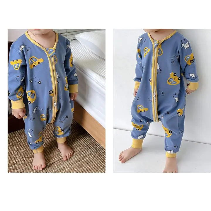 Blue background car pattern--flannel sleeping bag