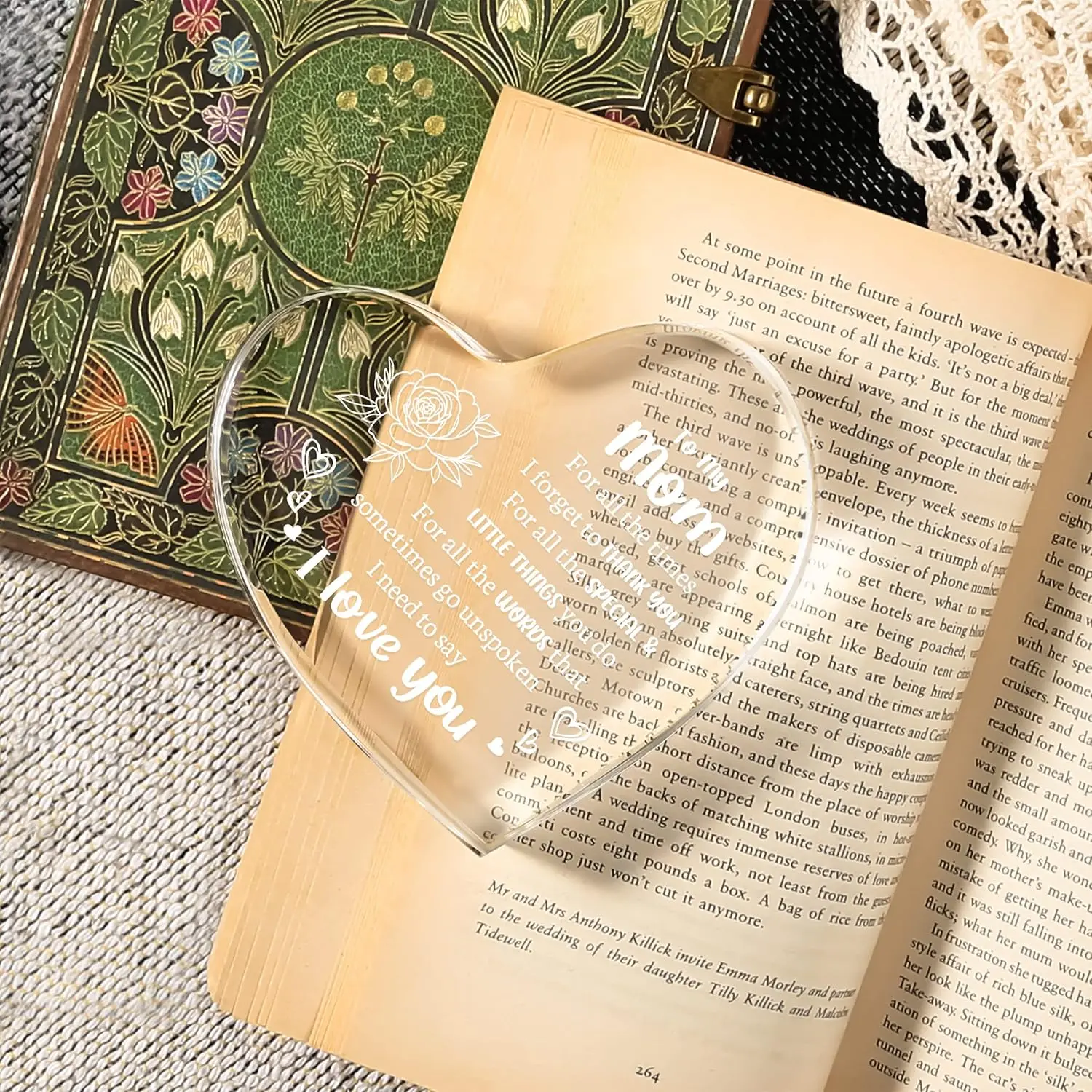 Mothers Day Mom Gifts for Wife from Daughter Son Husband, 5.9×5.9 inch Delicate Heart Plaque Decorations, Personalized First Mothers Day Birthday Christmas Valentines Day Mom Stepmom Grandma Gifts