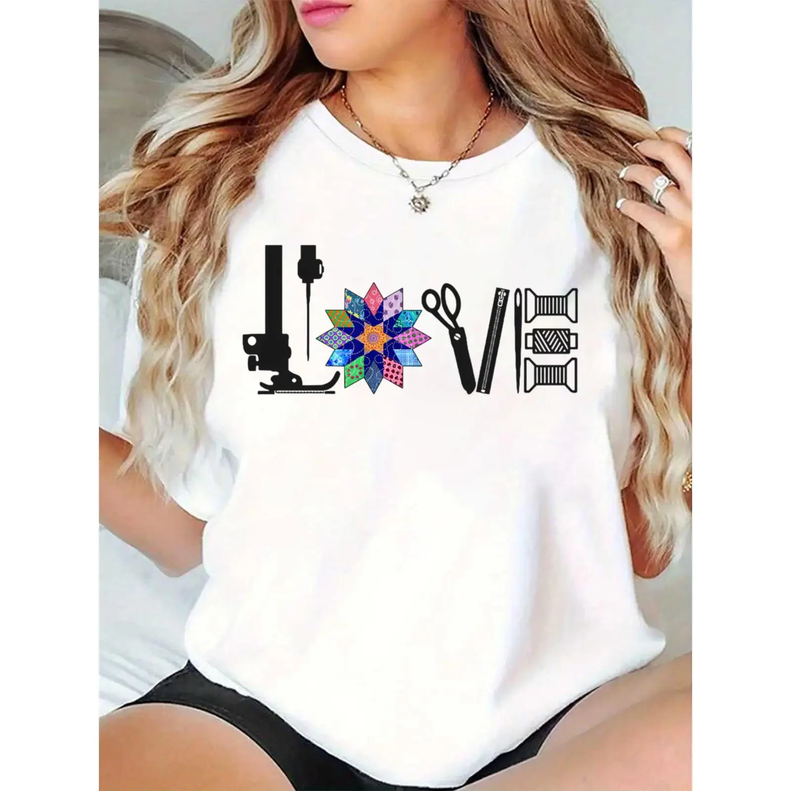 Women's Love Sewing Tools Graphic T-Shirt, Colorful Patchwork Flower & Sewing Machine Scissors Zipper Thread Spool Print, Casual Daily Top for Sewing Lovers & Craft Enthusiasts