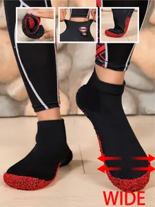 Men's new style fitness yoga barefoot shoes, diabetes shoes, soft fabric, breathable, quick drying, widened toe cap, comfortable package, color particle soles, strong grip on the ground, easy on and off style, yoga fitness hiking multi scene wear