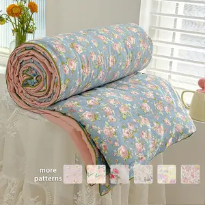 Floral Print Summer Quilt, 1 Count Soft & Skin-friendly Air-conditioning Quilt, Thin Blanket for Home Bedroom Living Room Dormitory