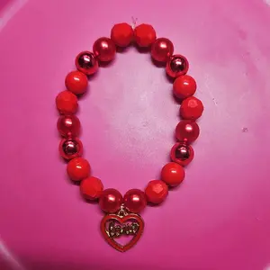 Red Pearl Bracelet with Heart Charm and Faceted Beads for Women's Fashion Accessories