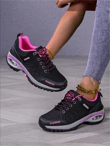 A pair of women's outdoor hiking boots Trekking Shoes Lace-up cushioned-sole outdoor athletic shoes Anti-slip shock-absorbing running shoes Suitable for everyday wear