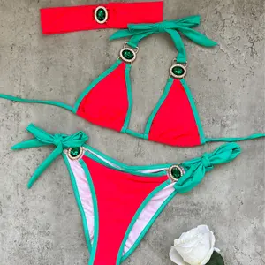 Classic diamond-accented women’s triangle bikini bag with tie closure, three-piece set; fashionable, sexy two-piece swimsuit set featuring a low-rise headband; holiday casual beachwear.
