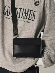 1pc  Men's crossbody bag, solid color, clean color, single shoulder bag, flip cover, fashionable, versatile, casual, simple, suitable for students, campus, work, commuting, shopping, lightweight men's crossbody bag, Commuter crossbody bag