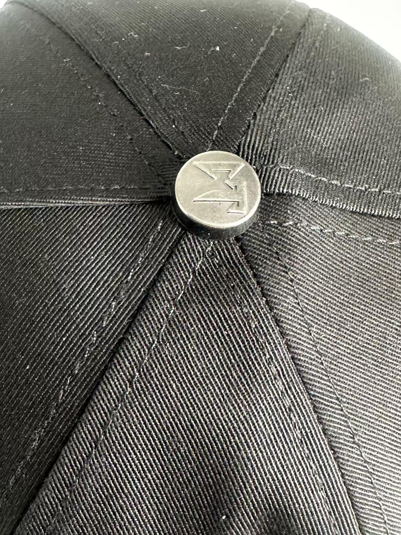 Red Embroidered Smiley Flower Streetwear Snapback Hat - Black Japanese Style Hip Hop Baseball Cap, Unisex Adjustable Urban Street Style Headwear