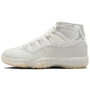 Nike Air Jordan 11 Retro 'Pearl / Grand Finale' Women's Round Toe Laces All Seasons Plain Design Patent Leather Sneakers