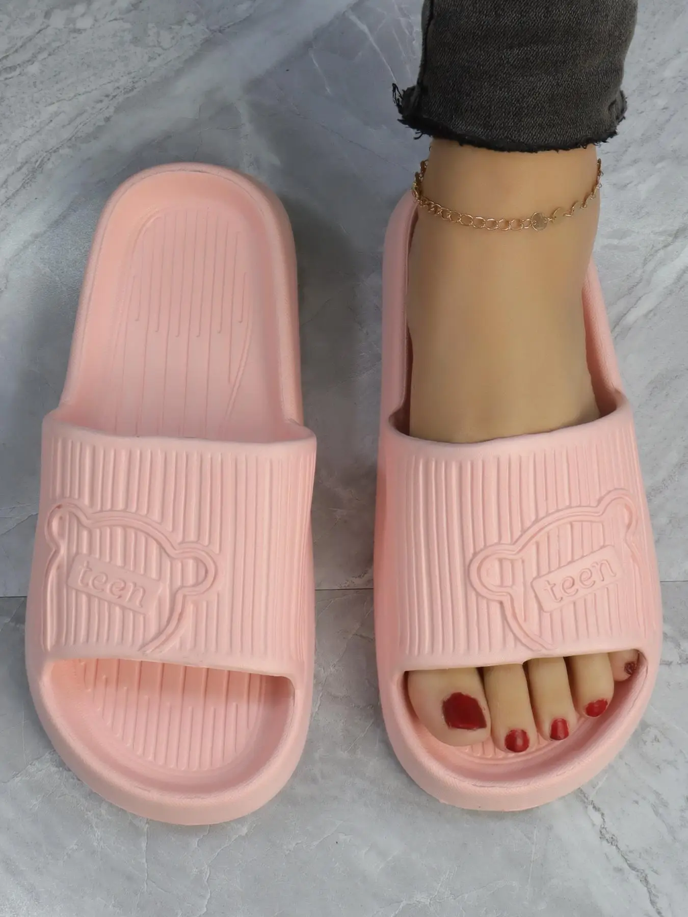 1 Pair Women's Cute Cartoon Bear Pattern Non-slip Slides, Summer 2024 Casual Soft Comfortable Home Bathroom Slides, Summer Slides for Outdoor & Indoor