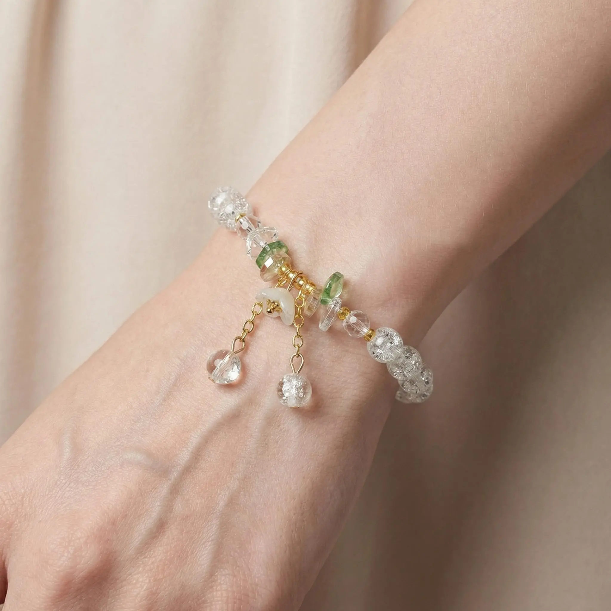 Dainty Peach Pink Camellia Beaded Bracelet | Sparkle Strawberry Quartz Adjustable Bracelet for Women Sweet Daily Wear