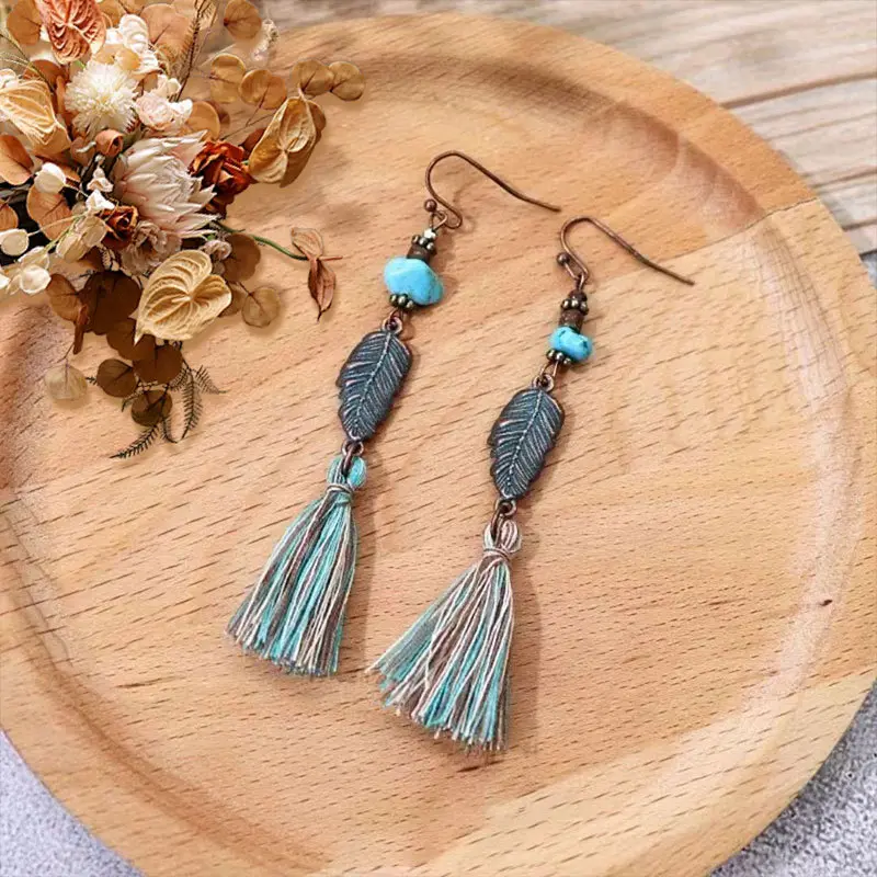 H2820 3 Leaf tassel Earrings
