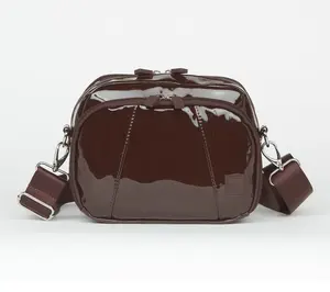 IHKWIP The Modern Moment Crossbody