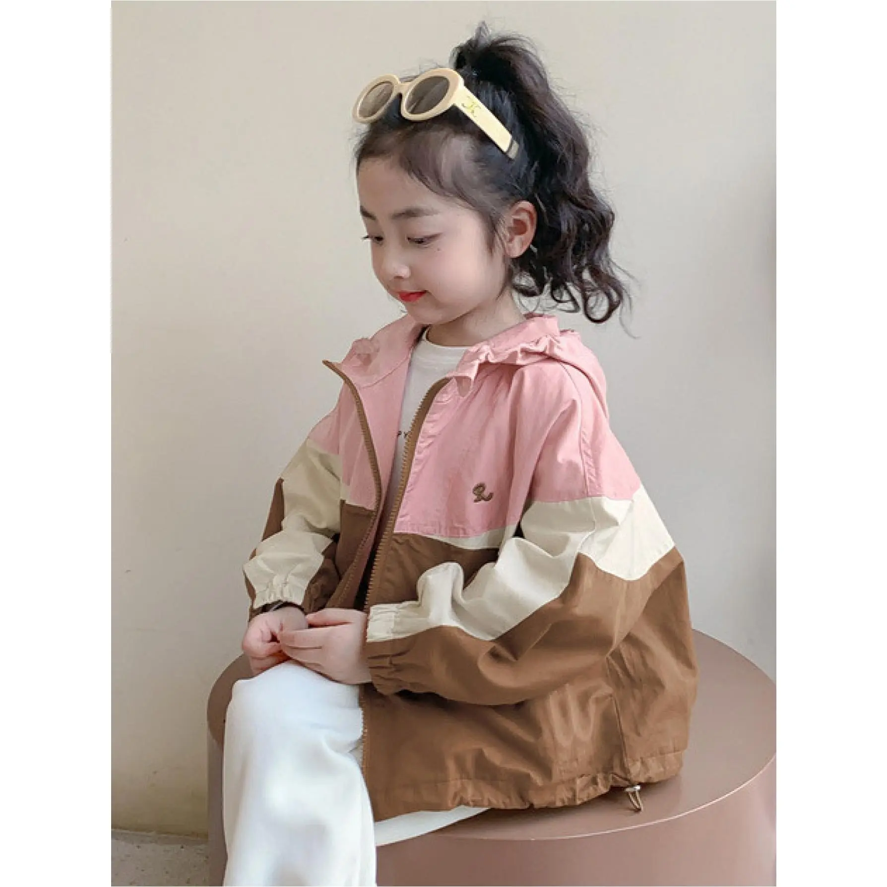 Girls' windbreaker jacket, autumn children's hooded jacket, zippered trench coat, spring and autumn style girls' children's clothing