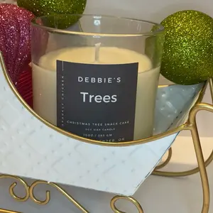 Debbie's Trees Candle - Christmas Tree Snack Cake Soy Wax Candle 10oz / 283g