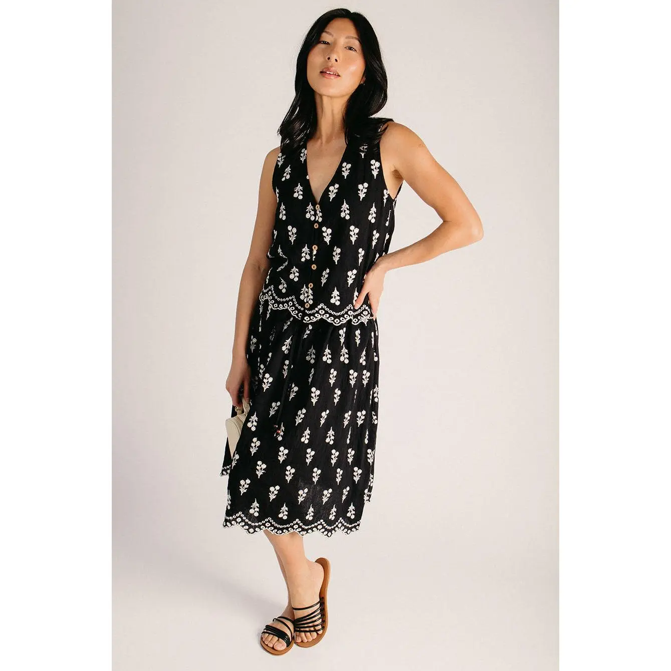 The Perdue Embroidered Set in Black