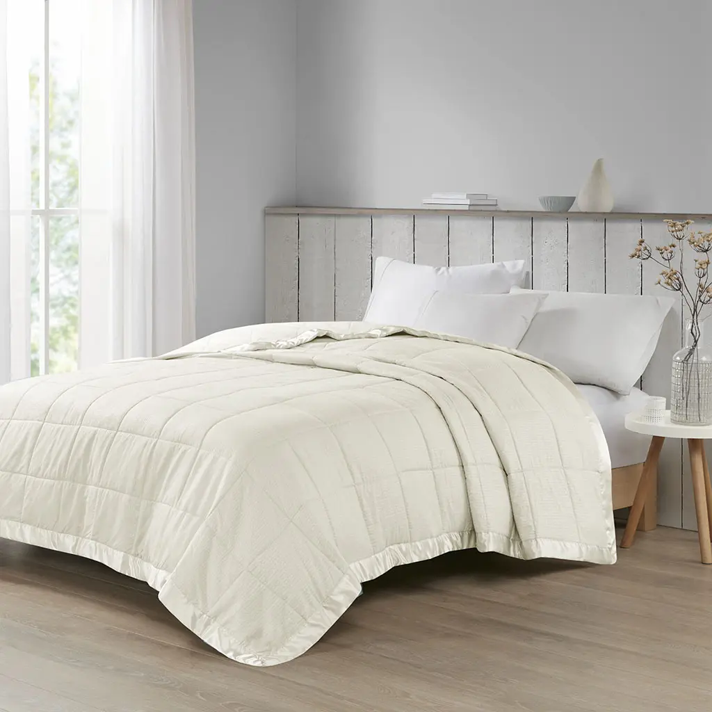 Full/Queen Ivory Satin-Trim Down Alternative Blanket – Oversized, Lightweight, Hypoallergenic, Machine Washable, Cozy All-Season Layer for Bed, Couch, or Guest Room