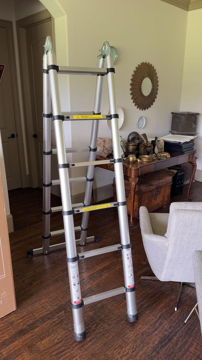 Item: 12.5 FT - A Shape w/Stabilizer Bar - Max 330 LBS