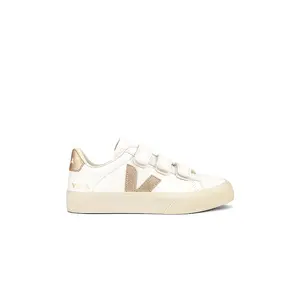 Veja Recife Sneaker in Extra White & Platine