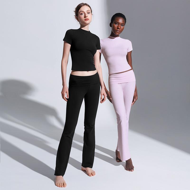 PUMIEY Women's Lounge Sets Minimalist Chic Short Sleeve Tops & Fold-Over Flare Pants All Seasons Pajama Set Sleepshirt Plain Pink Loungewear Nightwear Homewear Basic Jet Black 2 Piece Sets Comfort Sweat Set Fall Sets