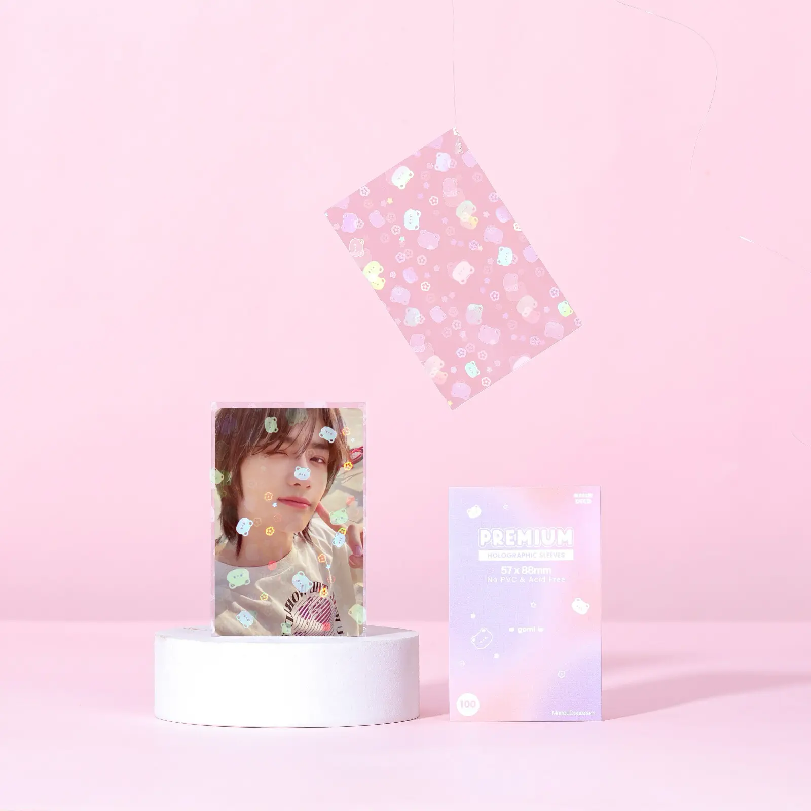 PREMIUM HOLOGRAPHIC PHOTOCARD SLEEVES - BEAR VERSION
