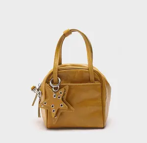 Stylish, versatile minimalist handbag/crossbody bag — cute toast-shaped small square bag for women, ideal for commuting