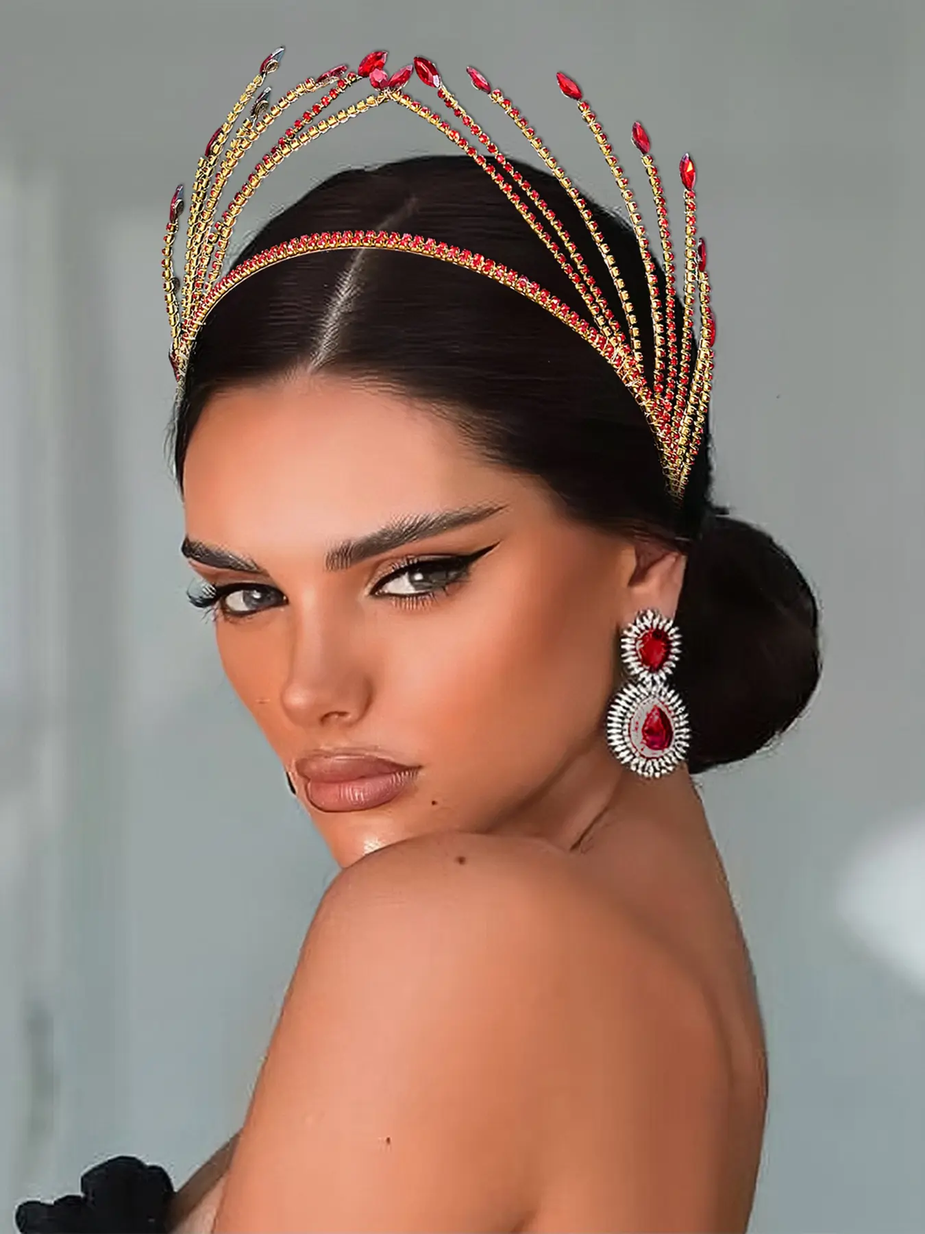 Elegant Handmade Rhinestone Hair Clip, Bohemian Bridal Headpiece, Wedding Accessory, Unique Design, Perfect for Special Occasions