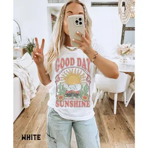 Good Day Sunshine Tee - Sun Graphic Unisex T-Shirt - Boho Retro 70s Style Hippie Shirt, Oversized Tee, Ultra-Soft Comfy Fabric, Everyday Top