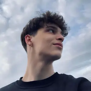 Dayton E Stramwbridge Shop