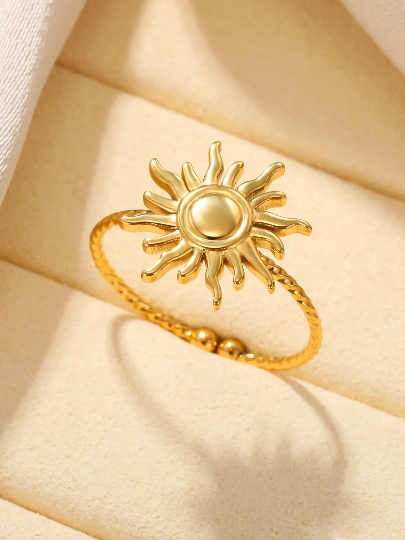 Unisex Plain Sunflower Stainless Steel Fashion Promise Ring for Her, Vintage Anniversary Engagement Ring, Retro Chic Rings, Statement Rings, Trendy All-match & Exquisite Jewelry for Birthday Gift, Wedding Promise Rings