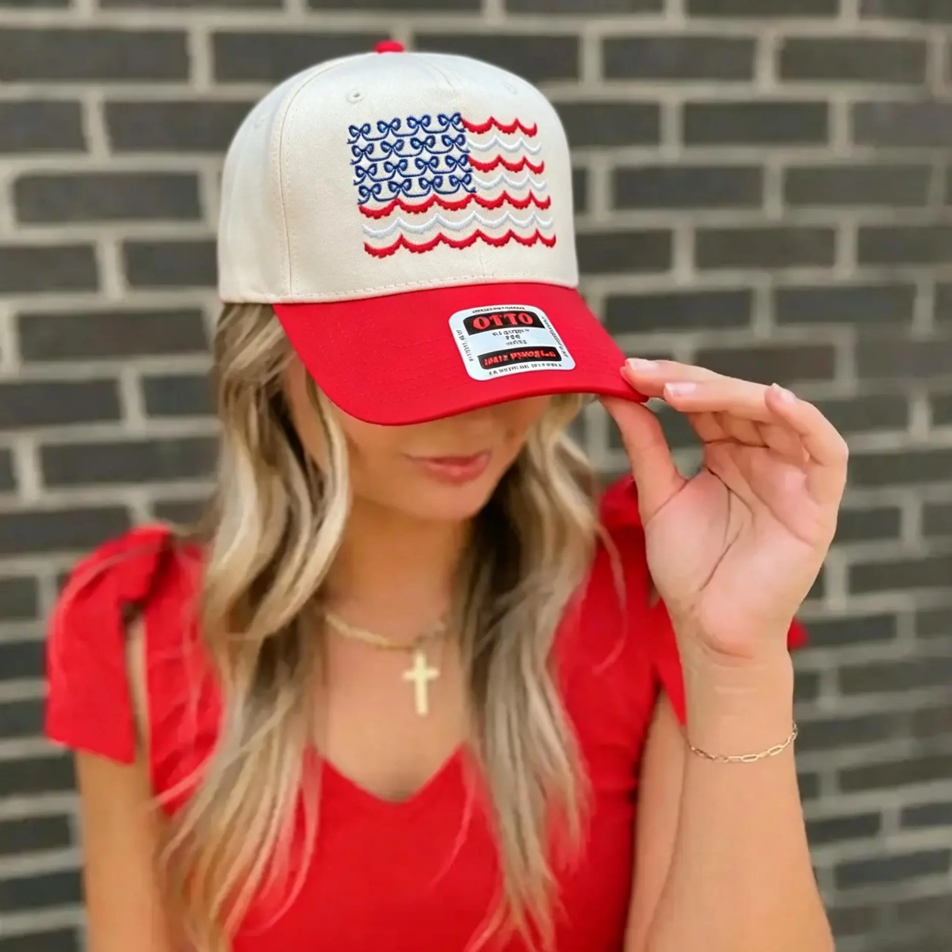 Vintage Embroidered American Flag Trucker Hat for Women - Comfortable Graphic Embroidery Hat, 4th of July Accessory, Casual Snapback, Summer Outdoor Sports Gift, Trucker Hats Women