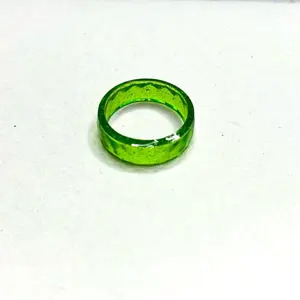 Green Resin Ring - Unique Design, Perfect for Everyday Wear, Ideal for Gift Giving, Durable and Stylish Accessory