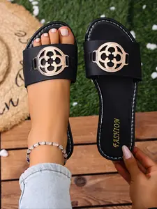 Elegant Women's Metal Buckle Sandals, PU Leather Slides, Casual Open Toe Shoes, Soft Cushioned Sole, Lightweight Flat Heel, Artificial Leather, Easy Slip-On, Fashionable Sandals
