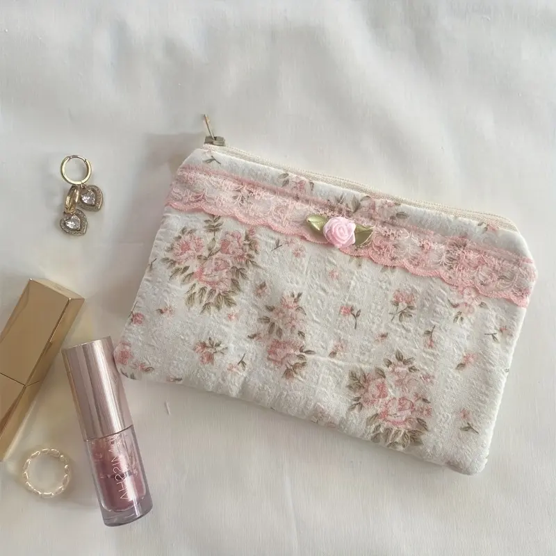 1pc Floral Quilted Embroidered Storage Bag - Multifunctional Zipper Wallet, Elegant Stylish Vintage Purse Pouch, Suitable for ID, Keys and Coins, Perfect Gift