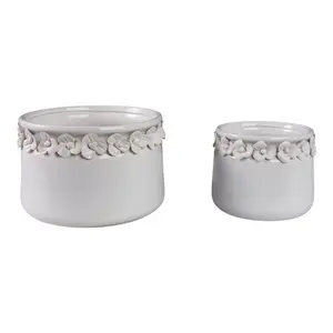212 MAIN White Ceramics Garden Planter Set (2-Piece) – 7-10 in. with Floral Applique, Model 20260-06
