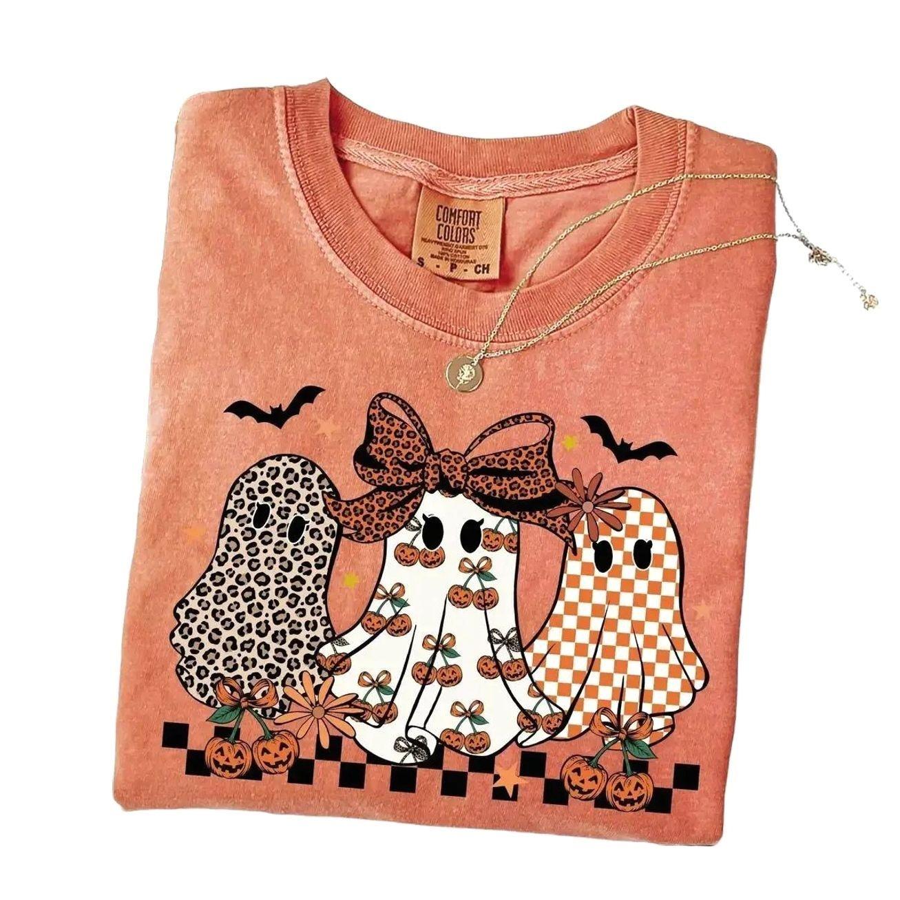 Comfort Colors Cute Halloween Ghosts T-Shirt, Retro Leopard Pumpkin Bow Graphic Tee, Coquette Spooky Season Shirt, Checkered Ghost Fall Aesthetic, Vintage Halloween Women Apparel, Spooky Season Party Outfit, Cute Fall Ghost Gift for Her