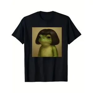 cotton T-shirt featuring humorous frog face for women