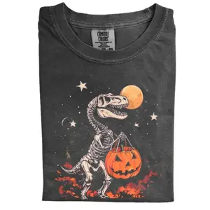 Comfort Colors Vintage Dinosaur Halloween Graphic Tee, Pumpkin T-shirt, Spooky Aesthetic Shirt, Retro Halloween Tee, Skeleton Dino Shirt, Halloween Night Shirt, Moon, Star Halloween Shirt, Gift for Men Women, Crew Neck T-shirt, Trending T-shirt