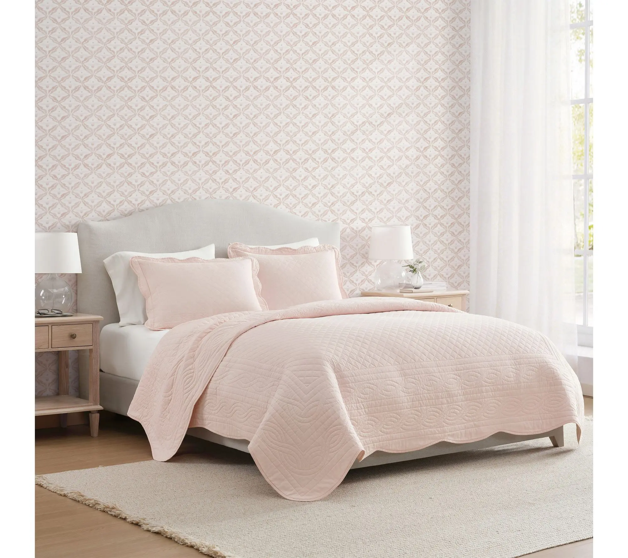 Martha Stewart Vintage Scallop Soft Pink Twin Quilt Set