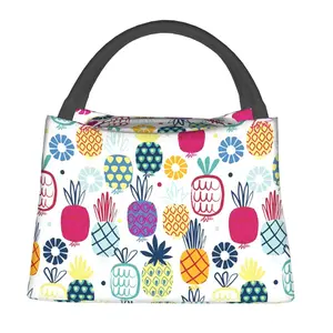 Lunch bag for men and women, reusable hand-held insulation bag,pineapple pattern, is an essential item for outdoor camping and daily commuting. It is made of safe and durable insulation material, with a portable and stylish design